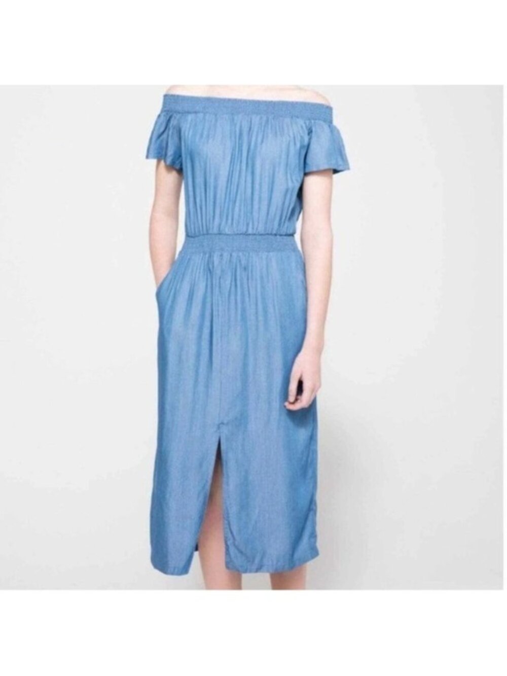 Farrow by Need Supply Chambray Off The Shoulder Dress Size Medium Blue Midi